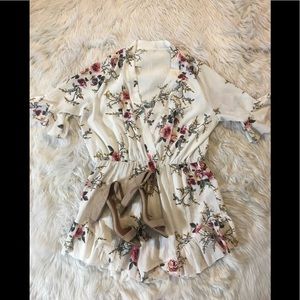 🌸 Gorgeous Flower Romper